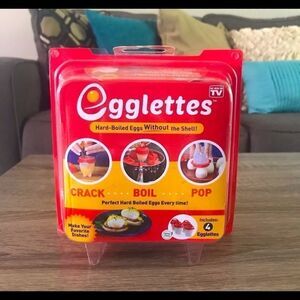 NEW … “As Seen On TV” EGGLETTES